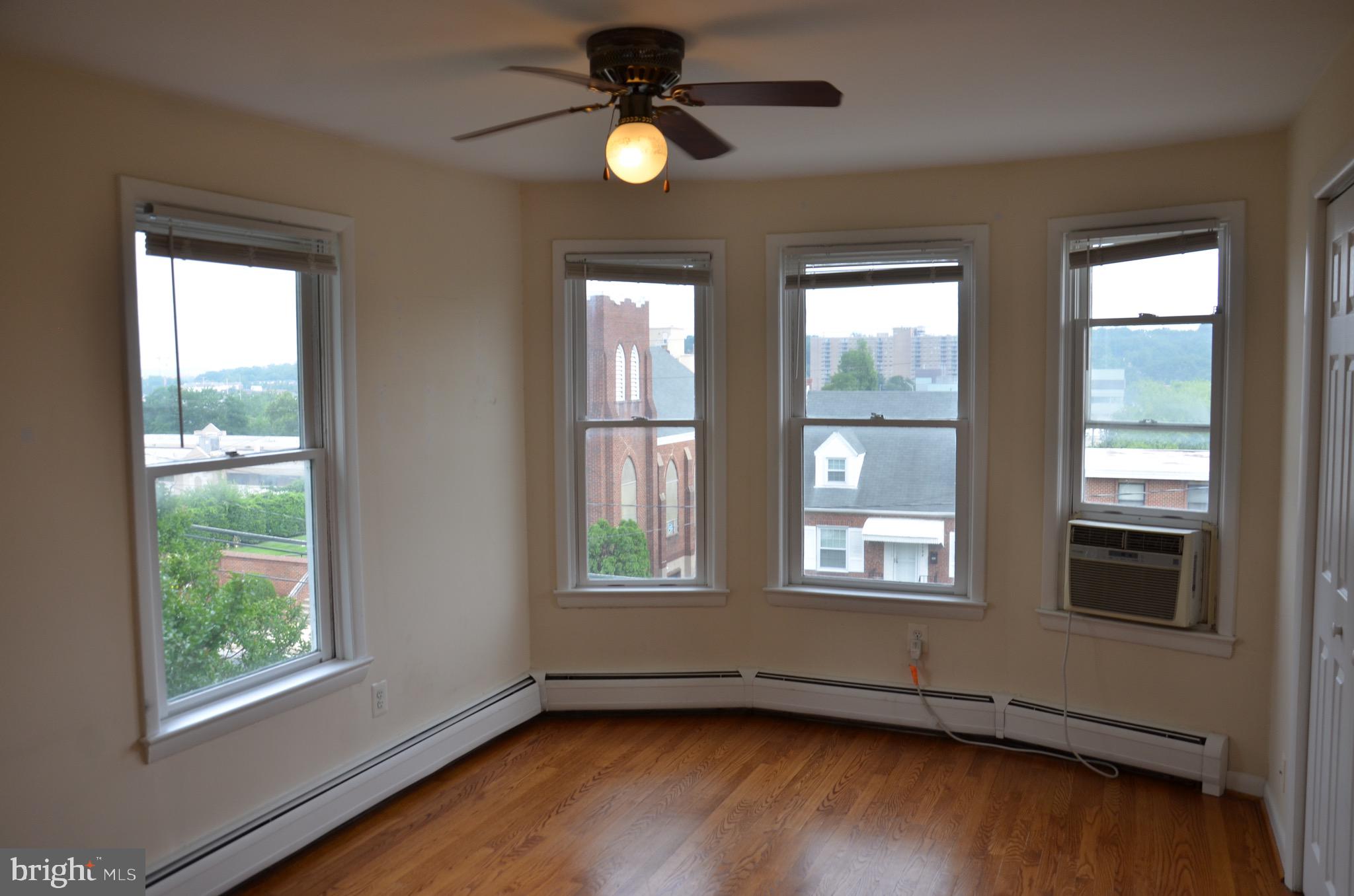 ARLINGTON - Residential