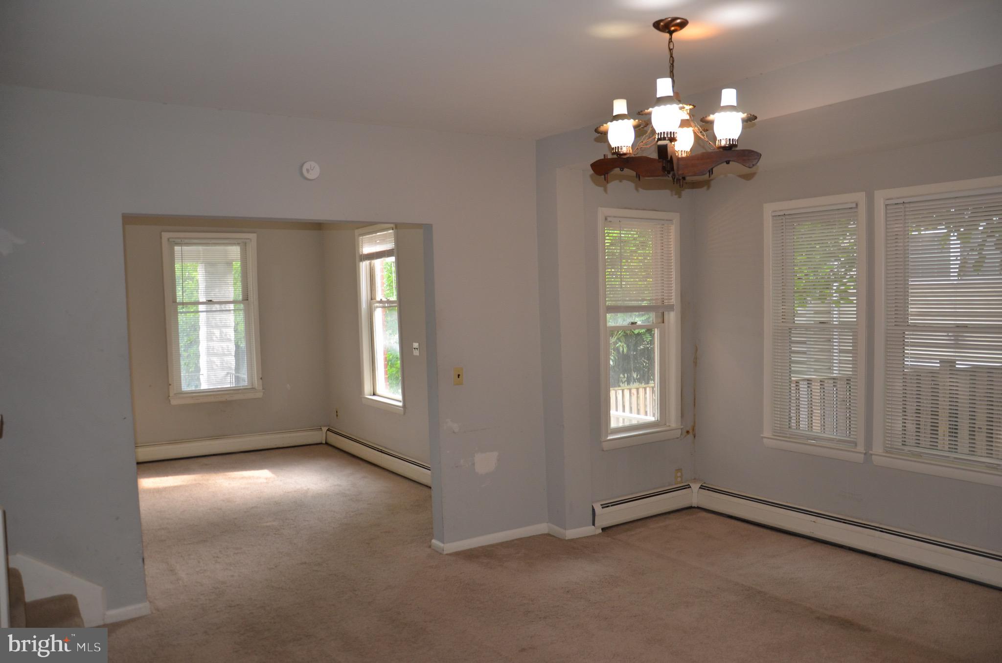 ARLINGTON - Residential