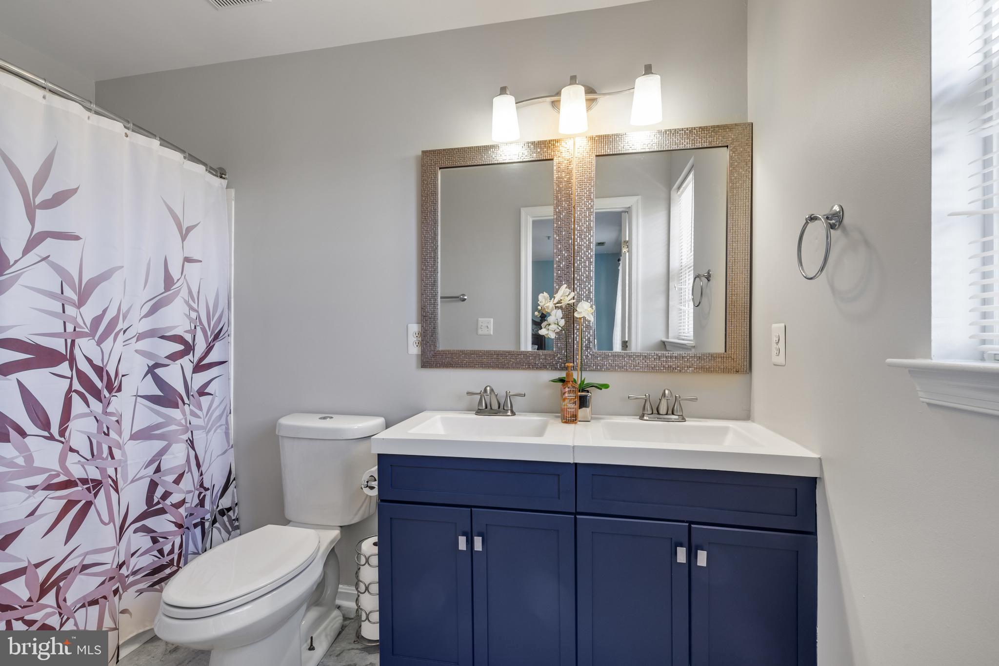 SEVEN OAKS - Residential