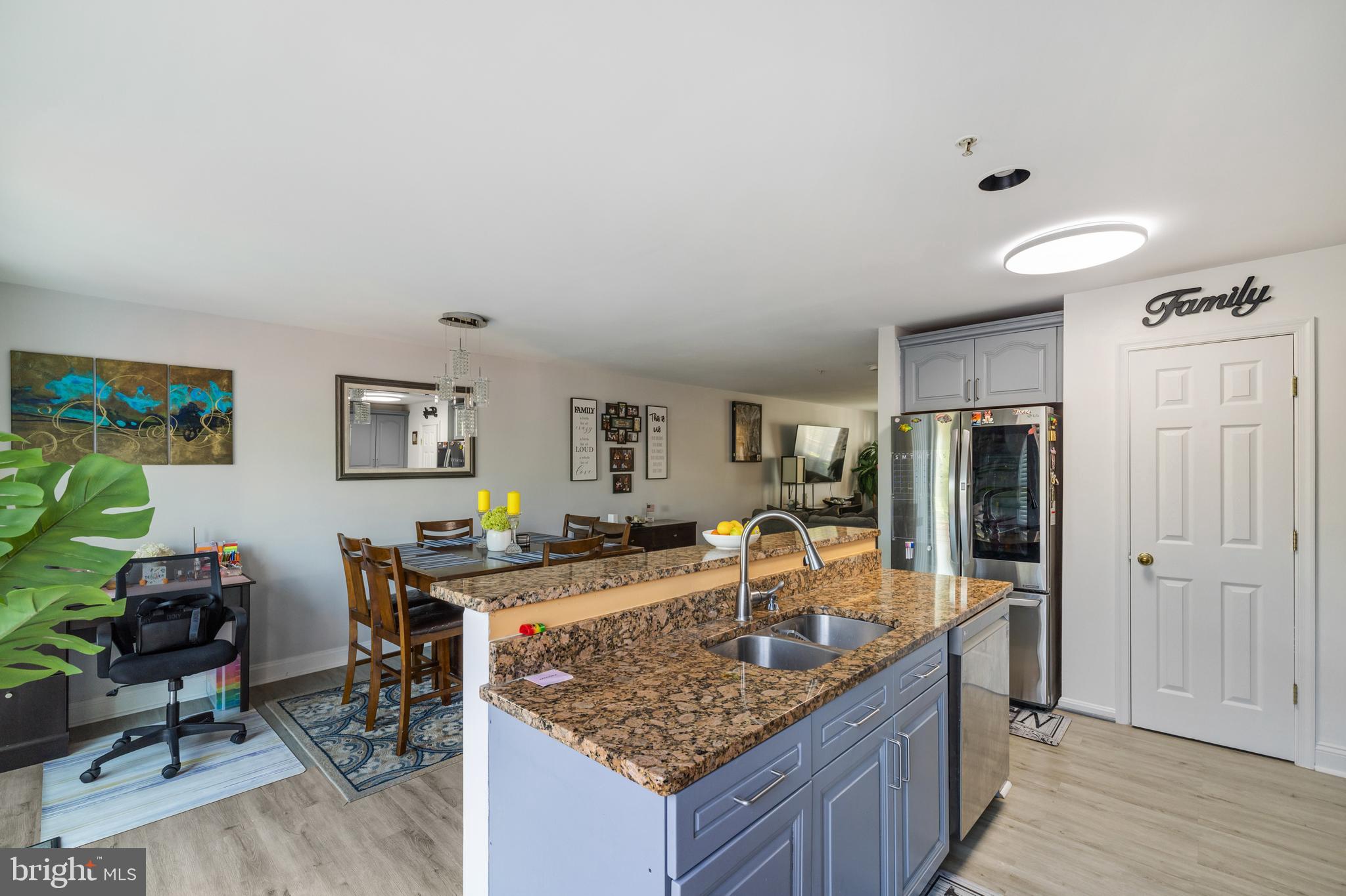 SEVEN OAKS - Residential