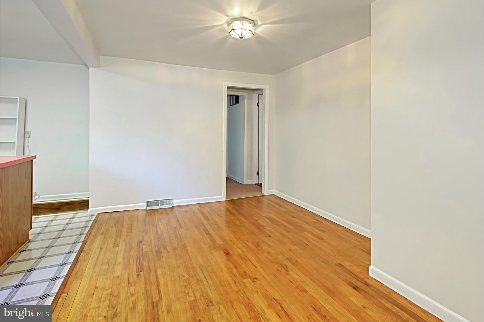 ADDISON HEIGHTS - Residential Lease