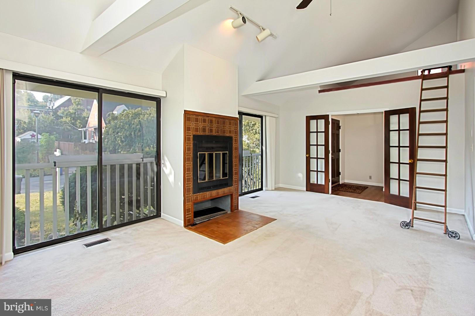 ADDISON HEIGHTS - Residential Lease