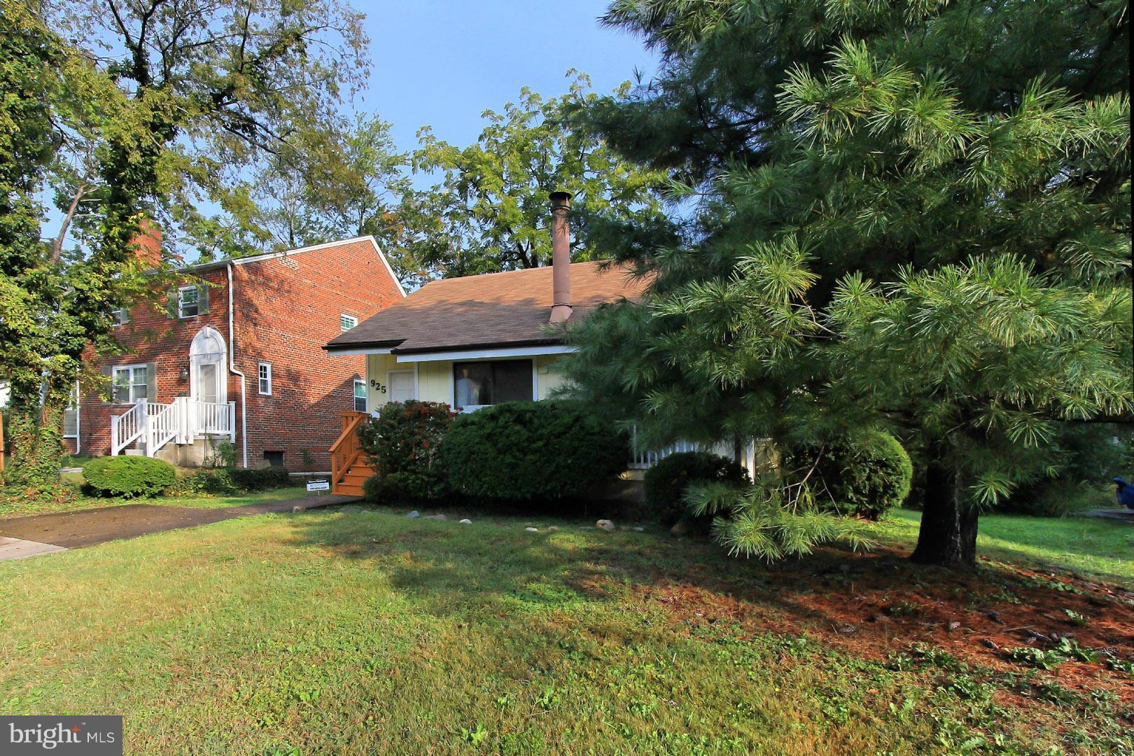 ADDISON HEIGHTS - Residential Lease