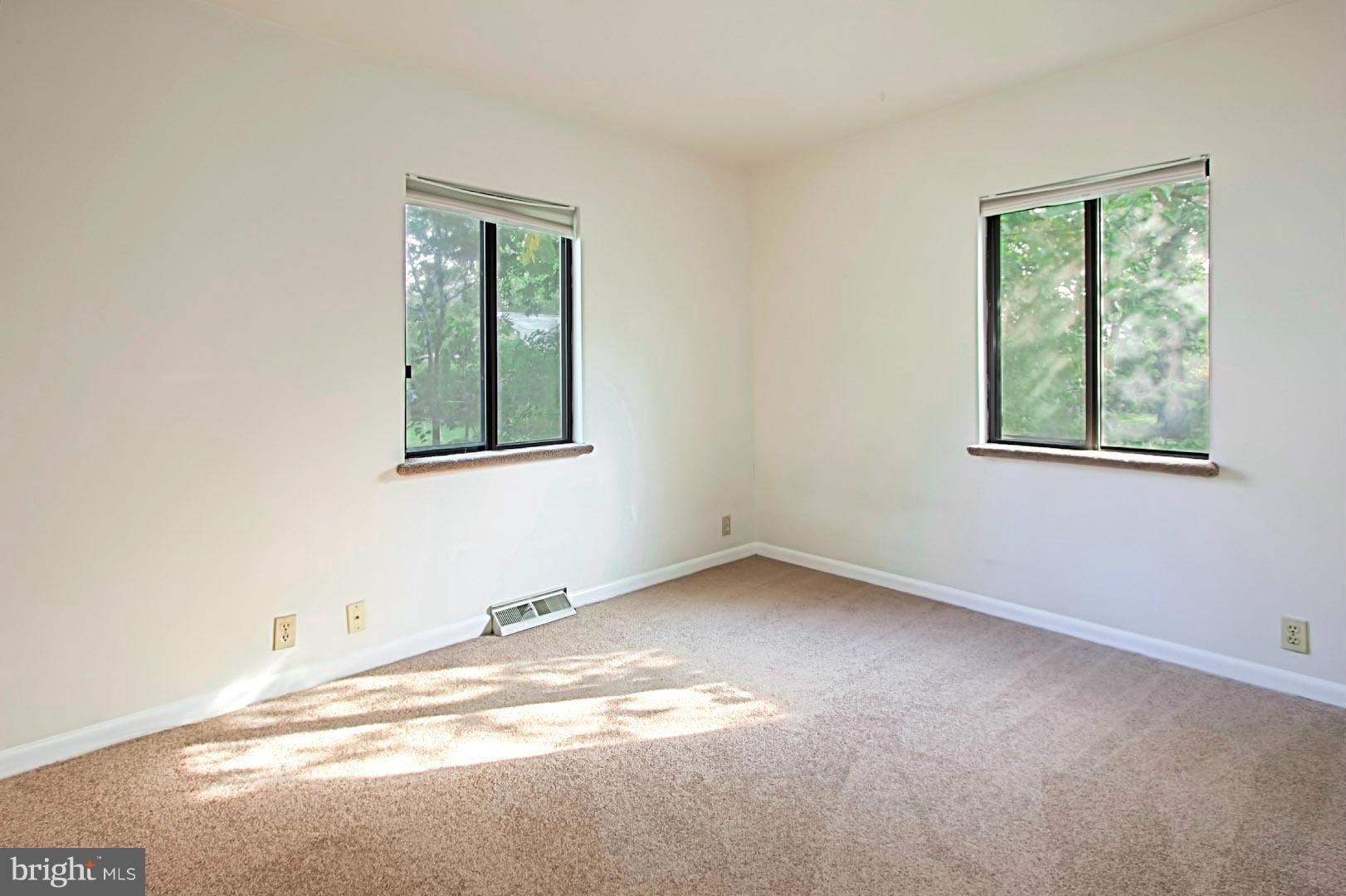 ADDISON HEIGHTS - Residential Lease