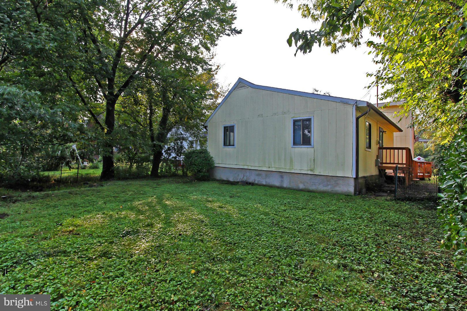 ADDISON HEIGHTS - Residential Lease