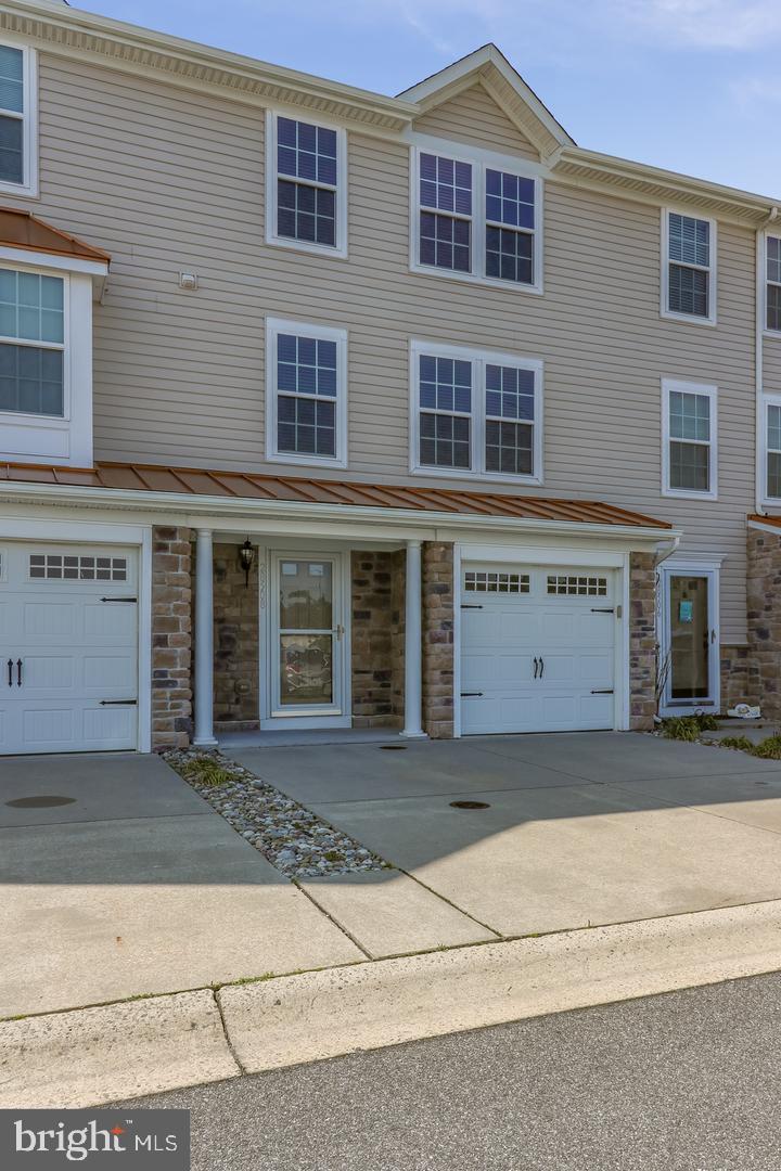 VICTORIAS LANDING - Residential