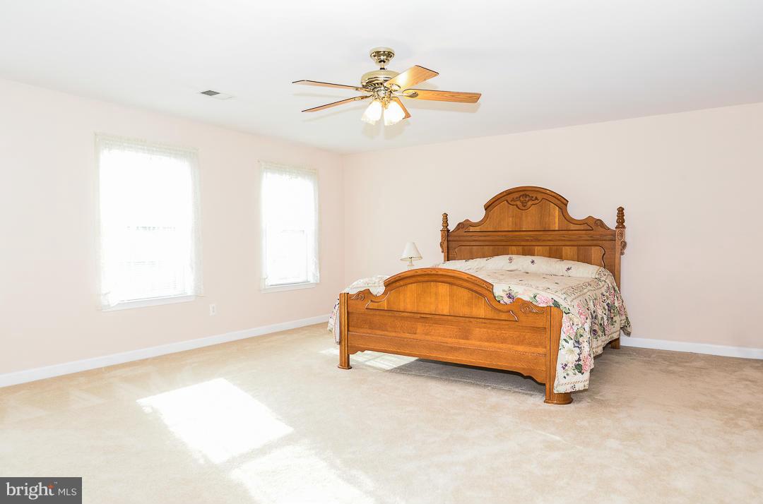 ASHBURN FARM - Residential