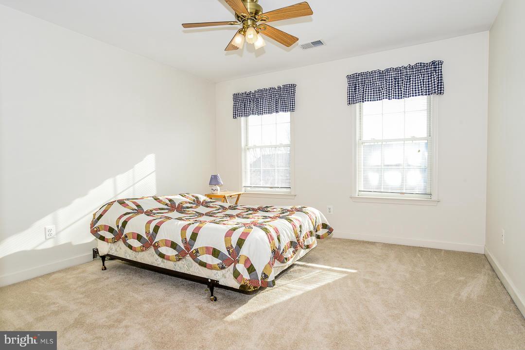 ASHBURN FARM - Residential