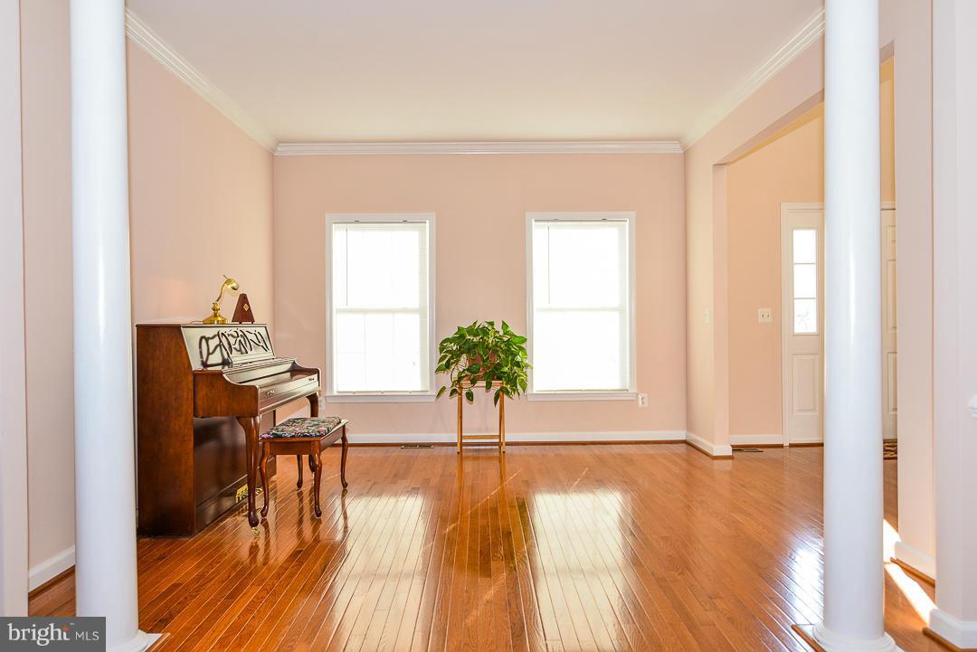 ASHBURN FARM - Residential