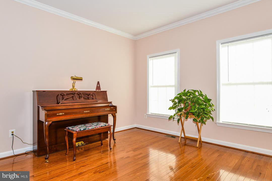 ASHBURN FARM - Residential