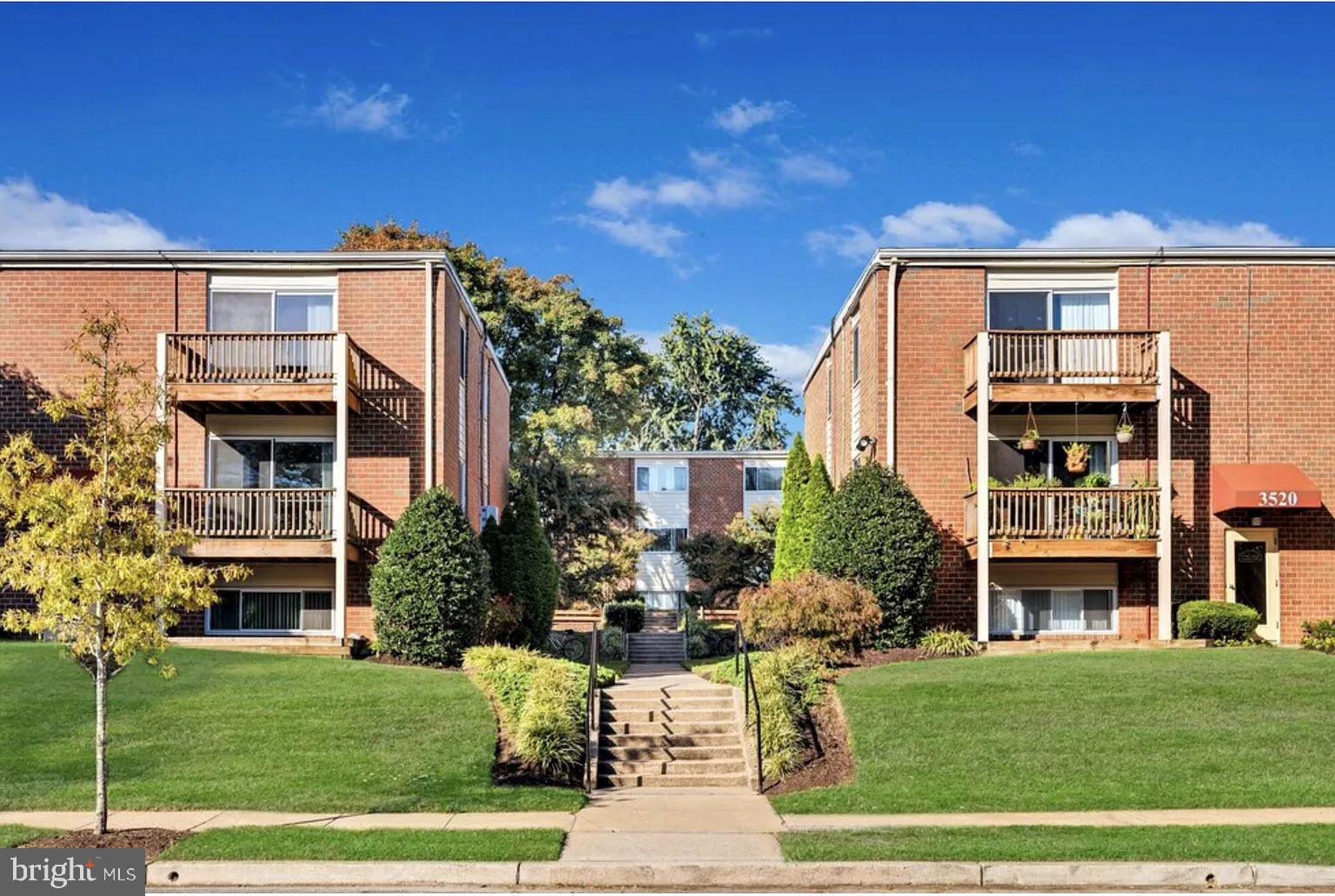 HAMPDEN HISTORIC DISTRICT - Residential Lease