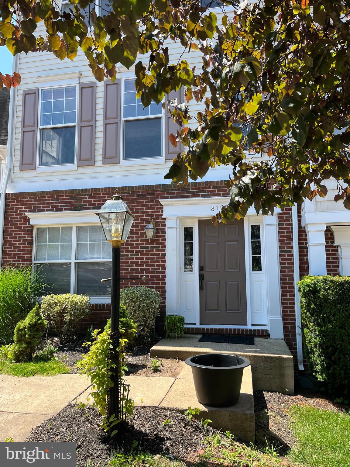 BLOOMS MILL - Residential Lease