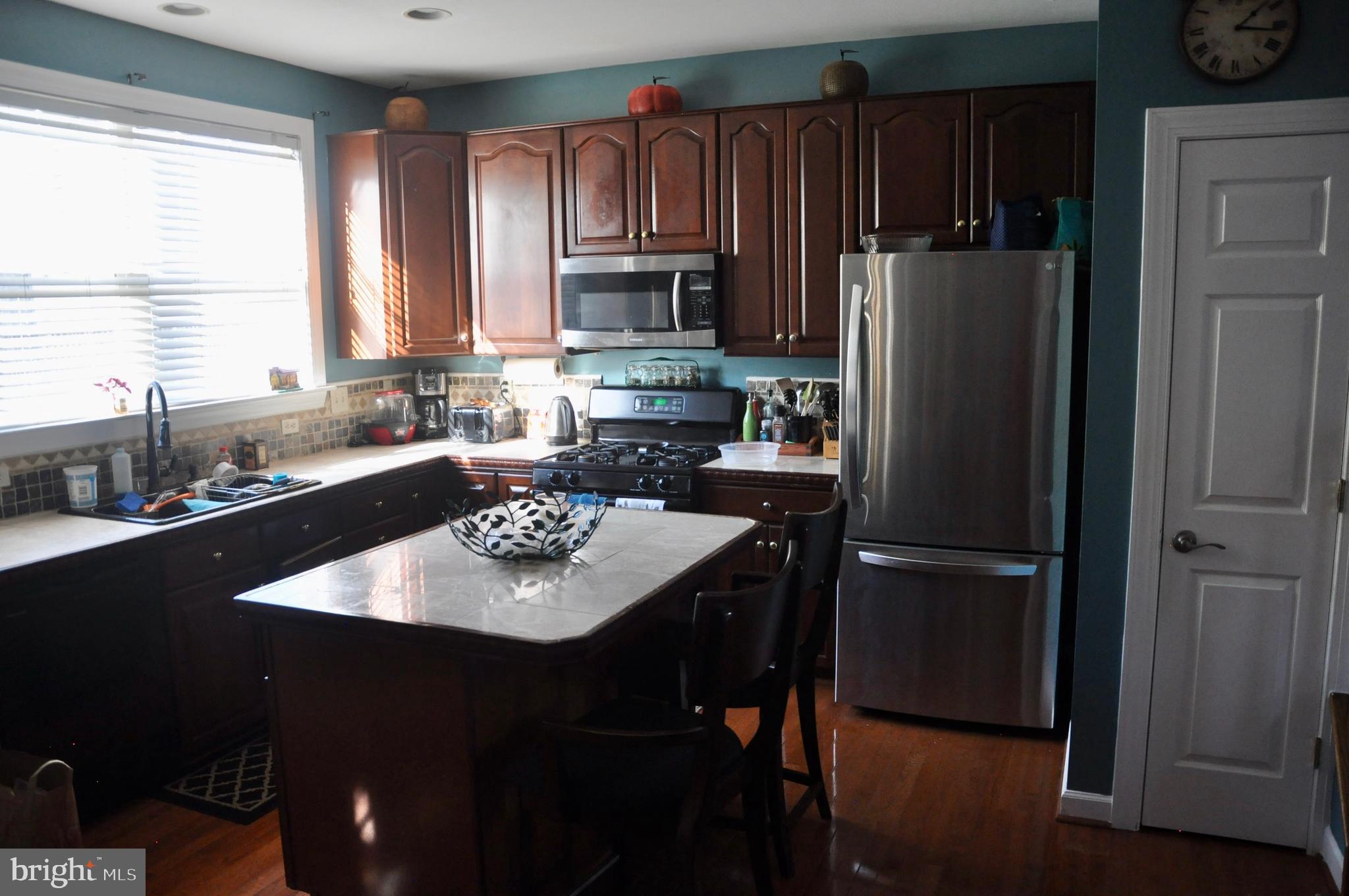 BLOOMS MILL - Residential Lease