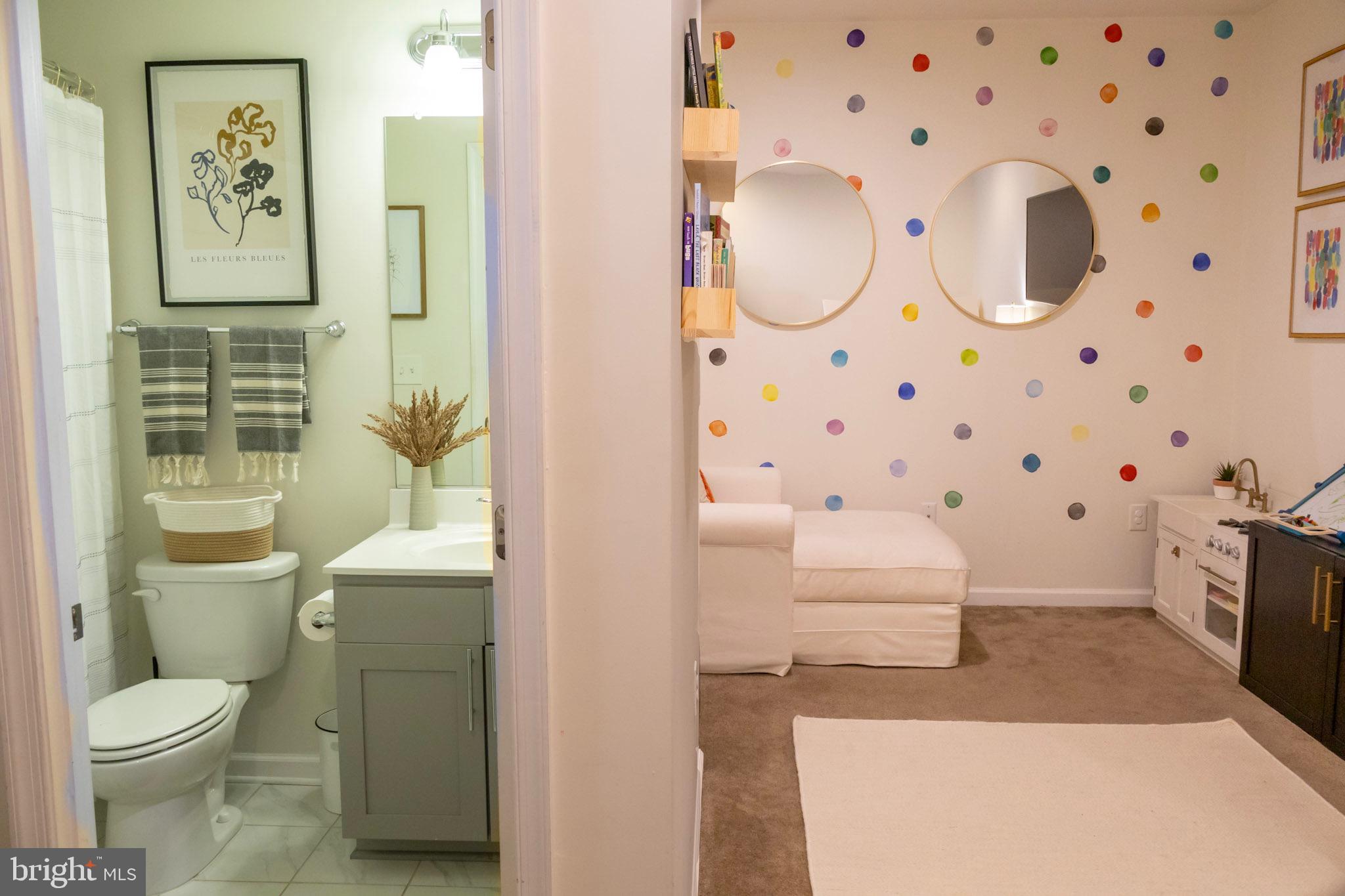 CAMBRIA SQUARE - Residential Lease