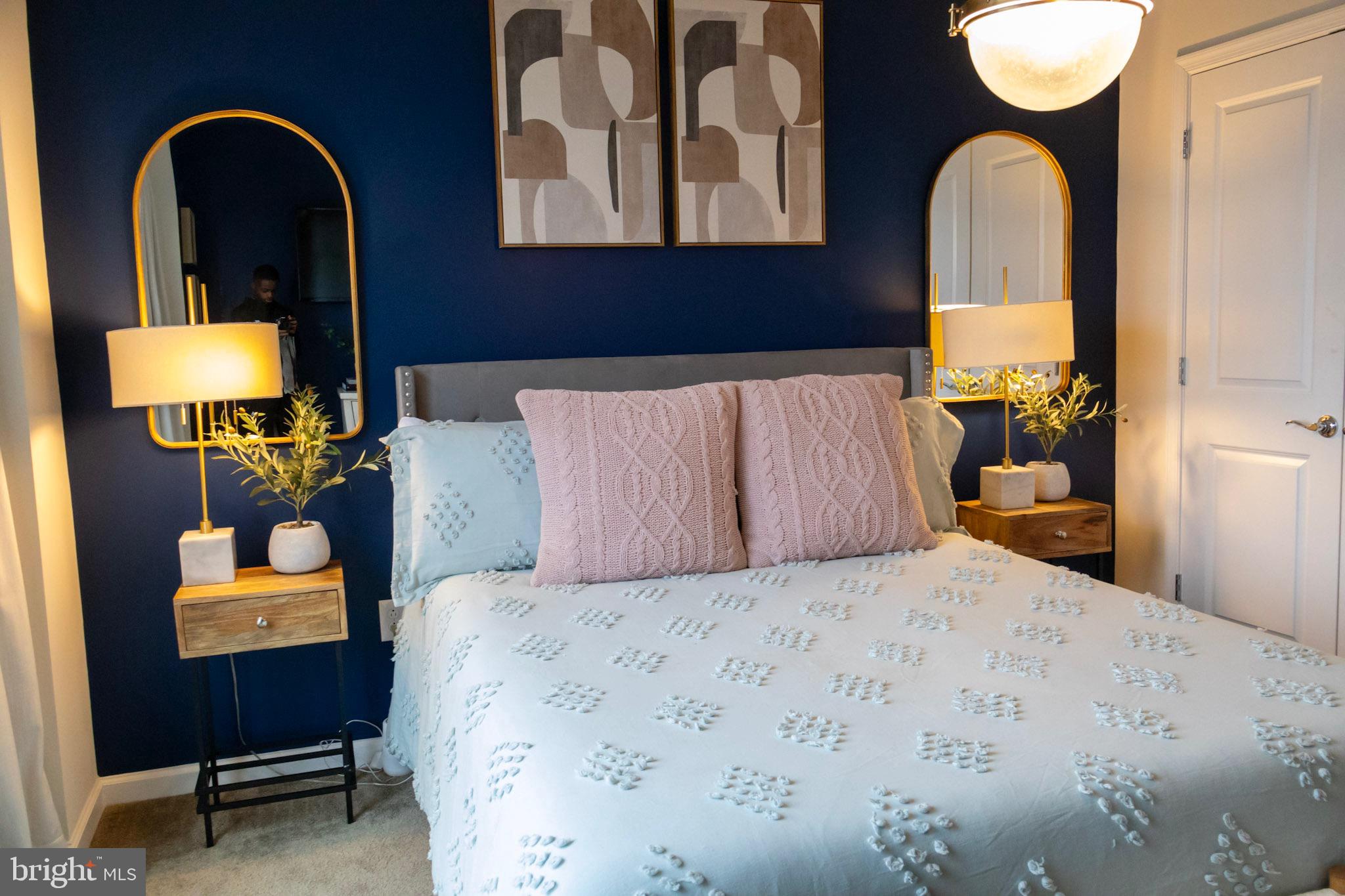 CAMBRIA SQUARE - Residential Lease