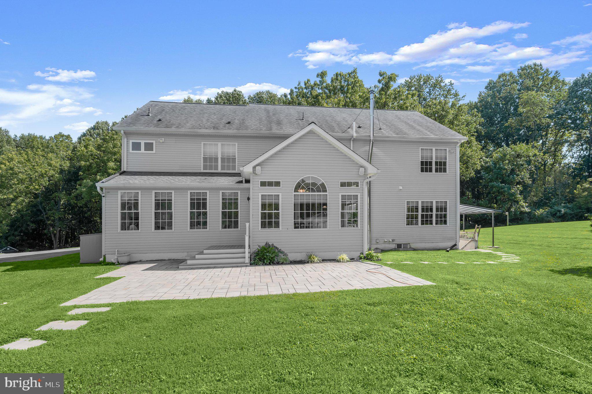 1650 VILLAGE GREEN DRIVE