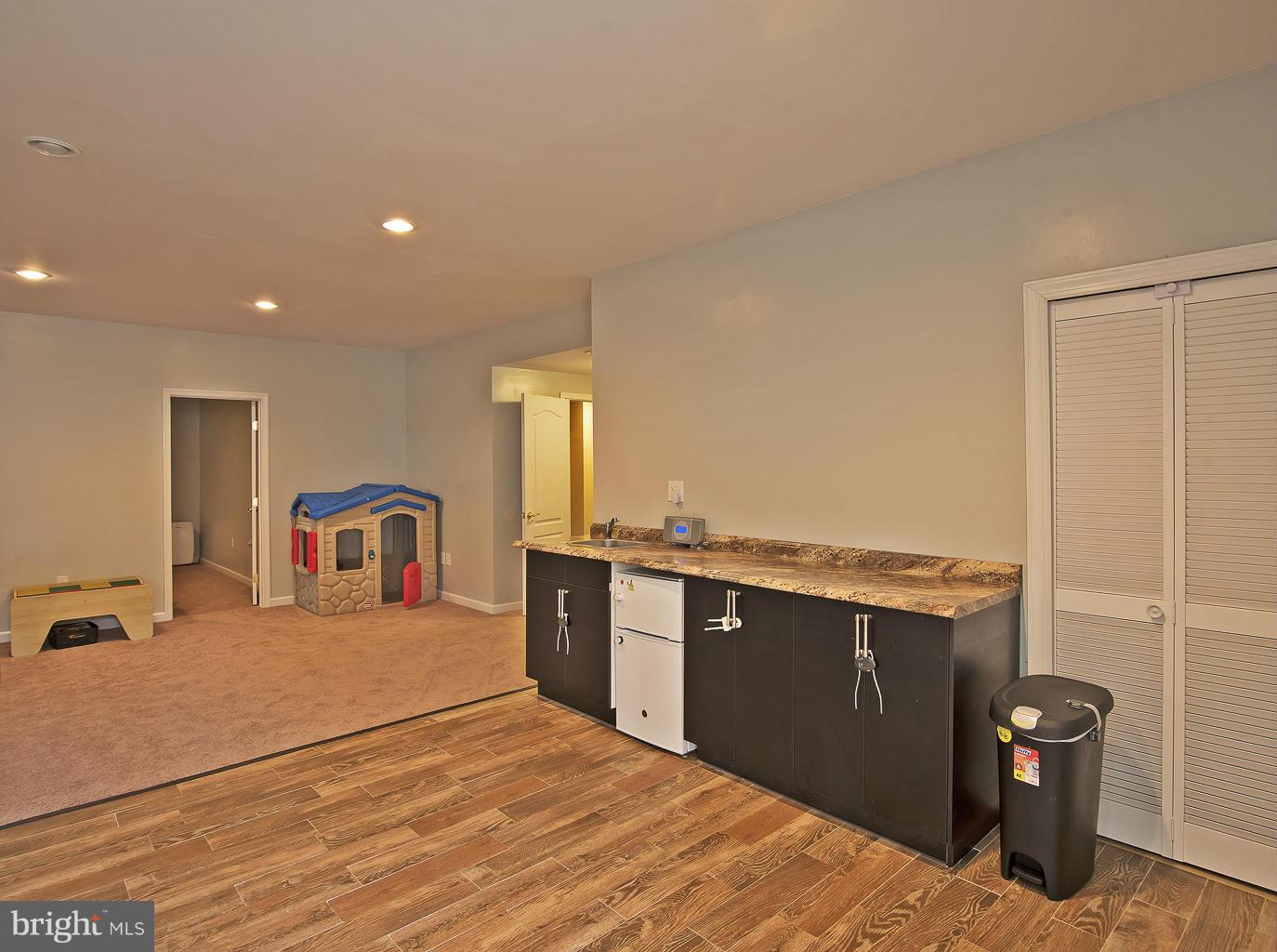 NEW BRISTOW VILLAGE - Residential Lease