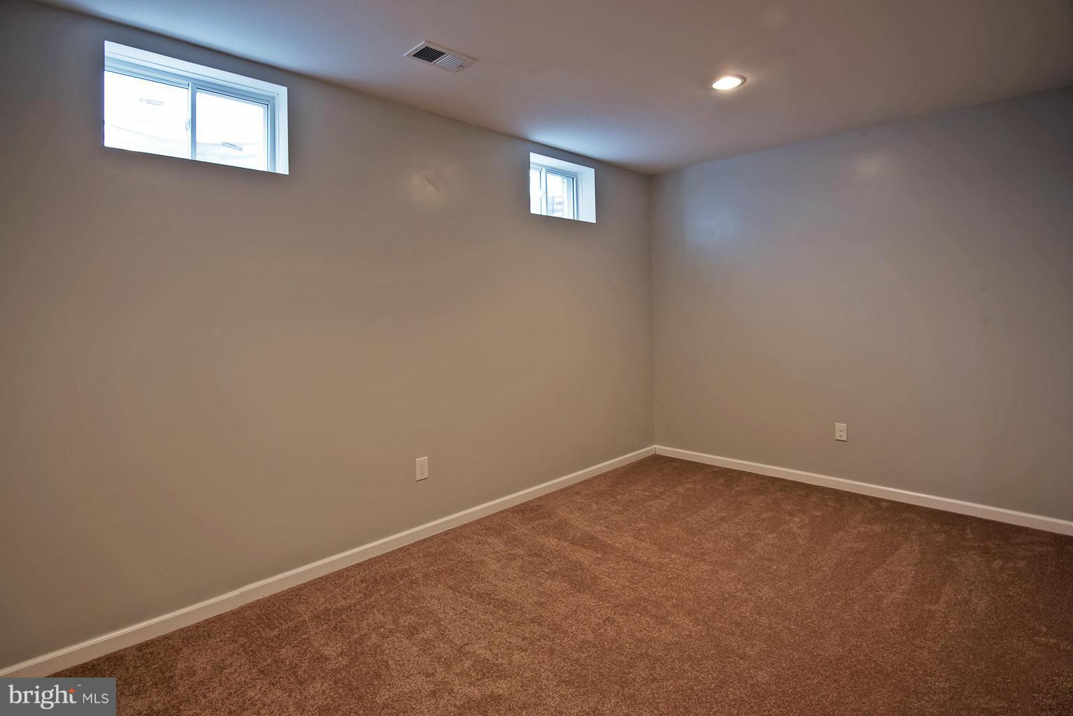 NEW BRISTOW VILLAGE - Residential Lease