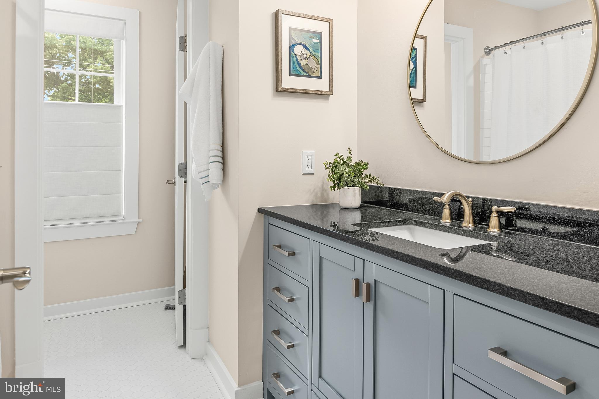 EASTPORT - Residential