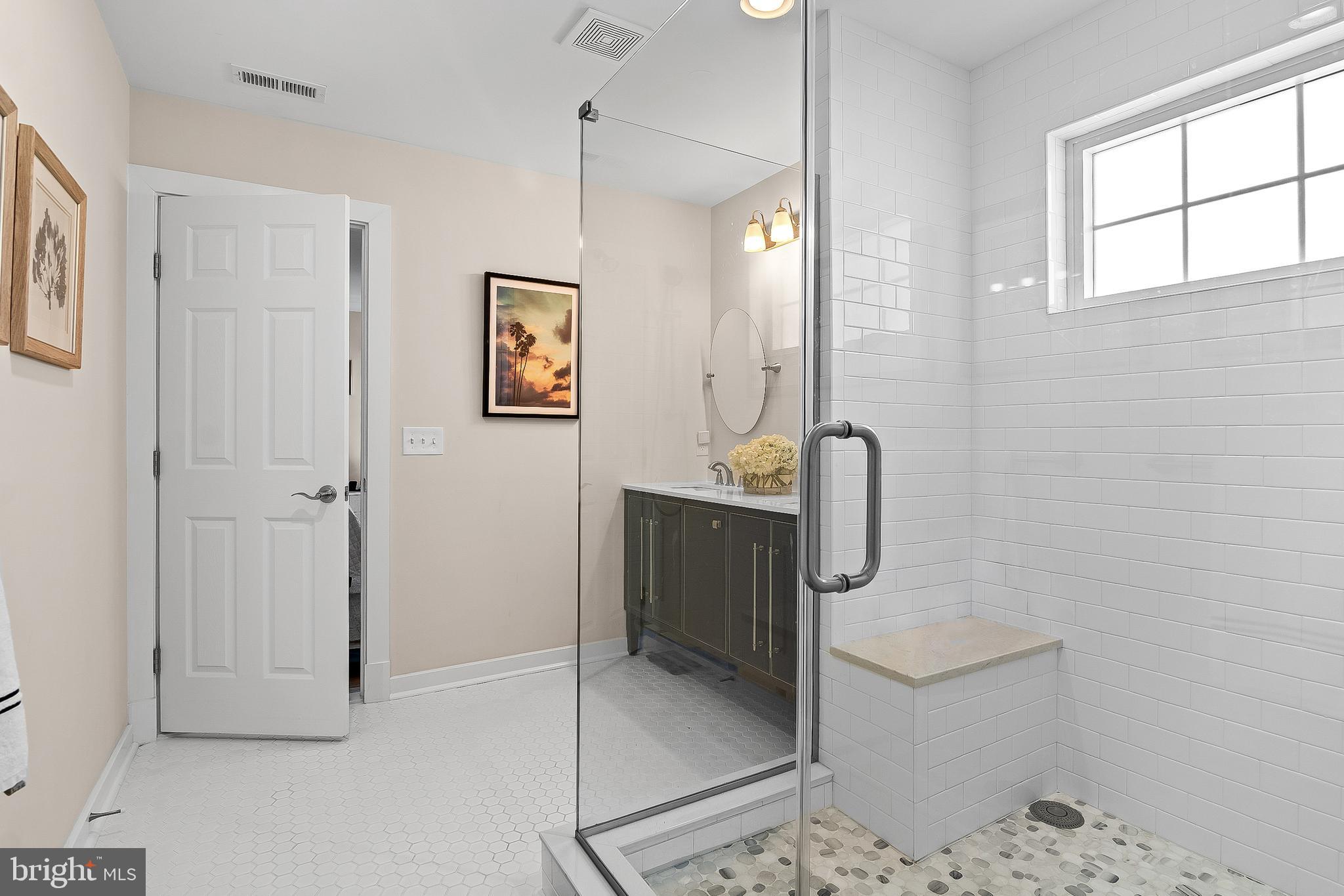EASTPORT - Residential