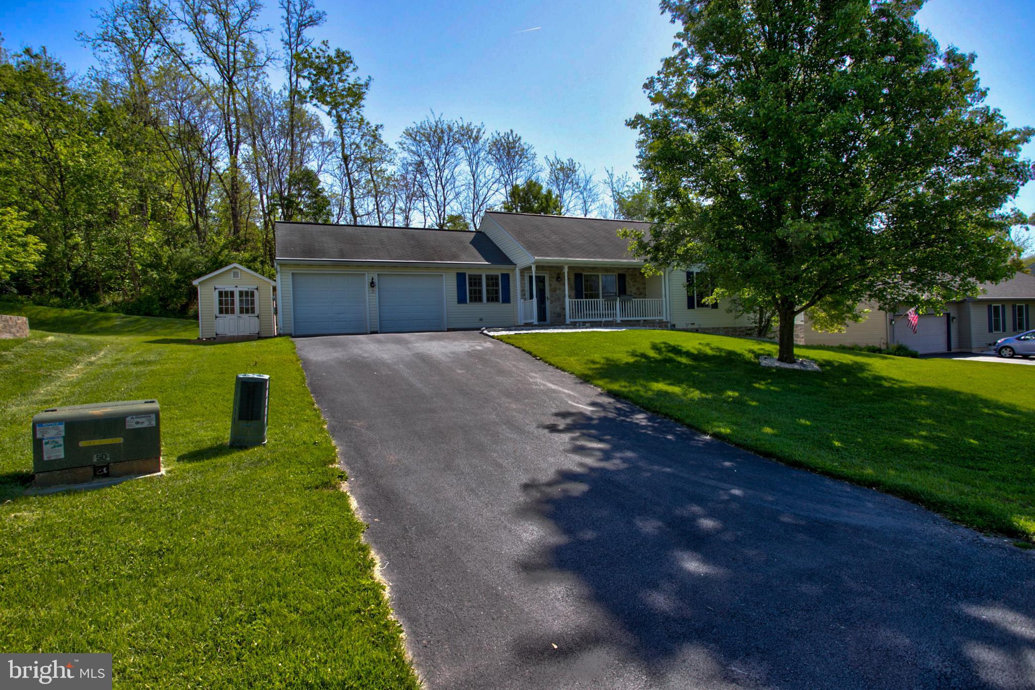 112 COMMODORE DRIVE