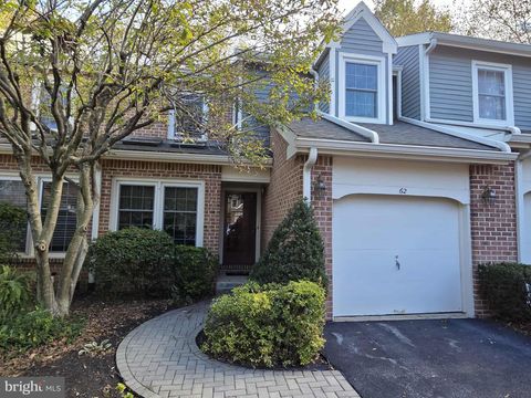 62 SHELBOURNE COURT CHESTERBROOK PA 19087