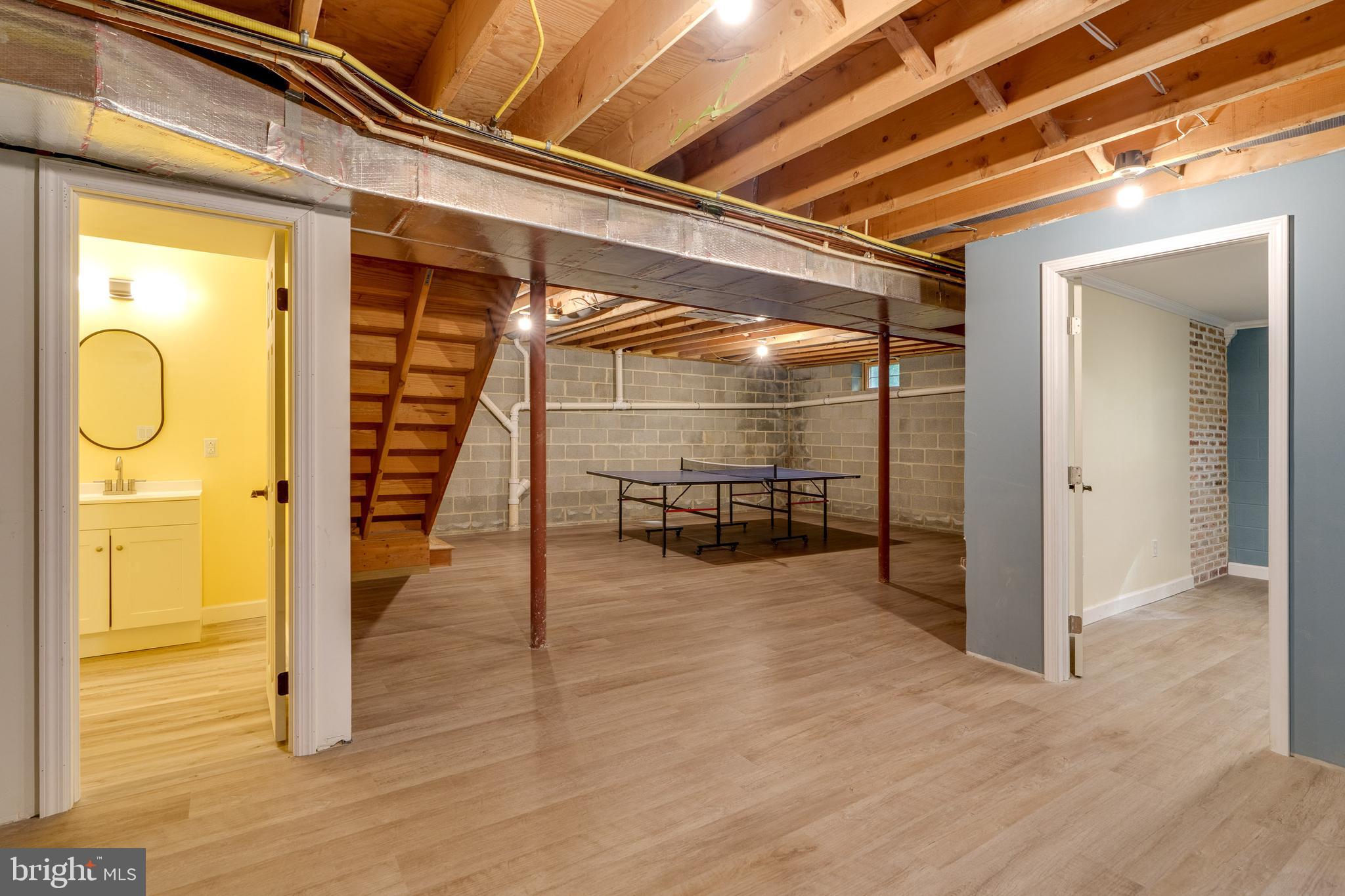 WEST NOTTINGHAM TW - Residential