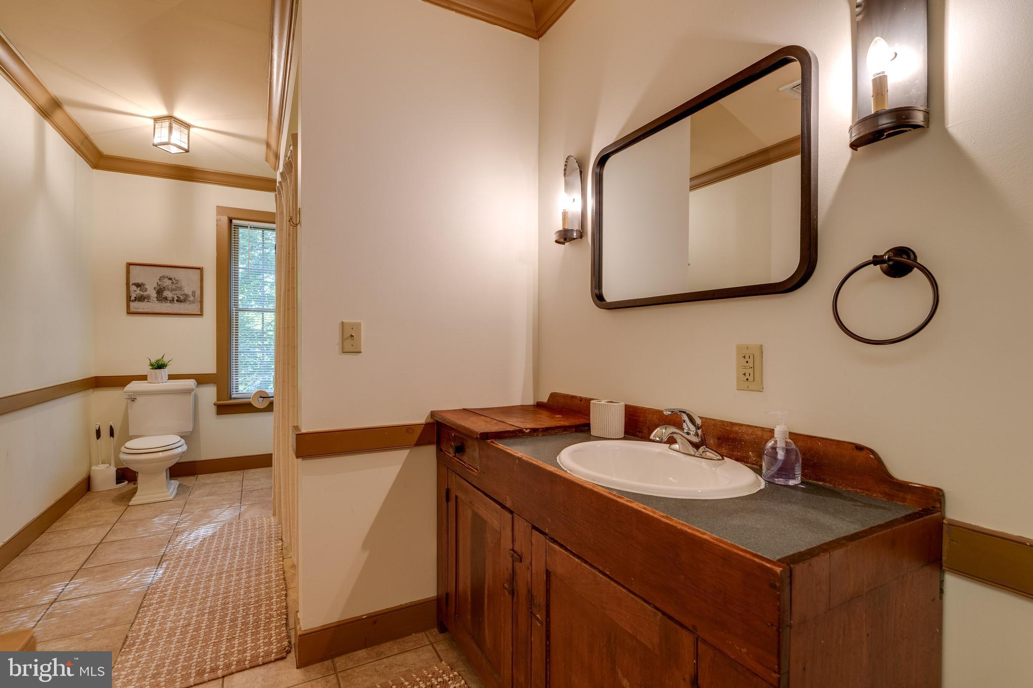 WEST NOTTINGHAM TW - Residential