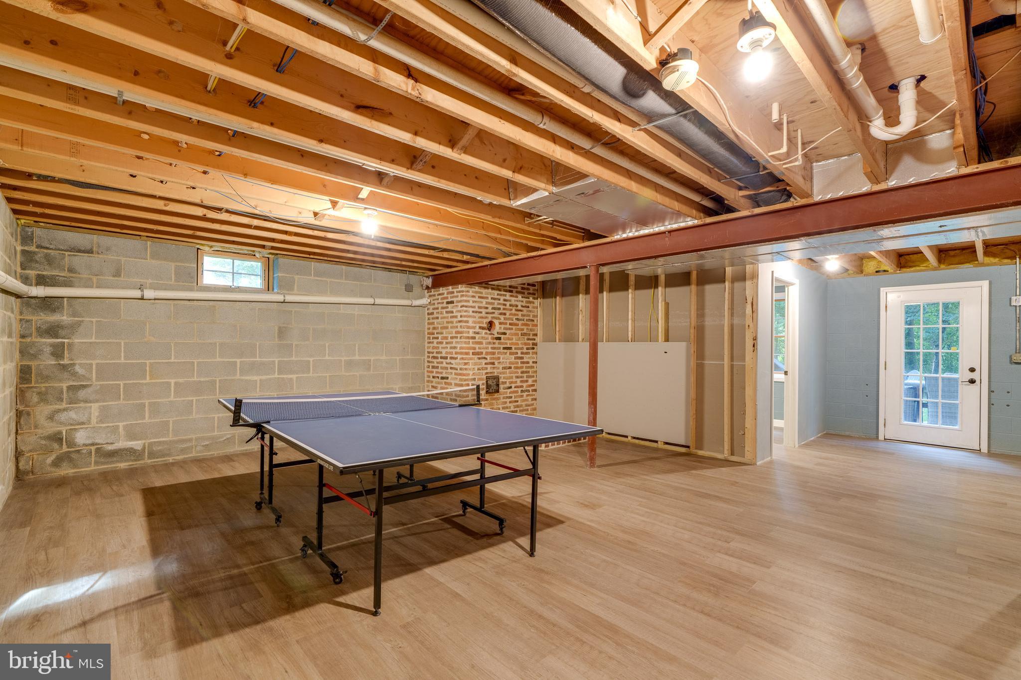 WEST NOTTINGHAM TW - Residential