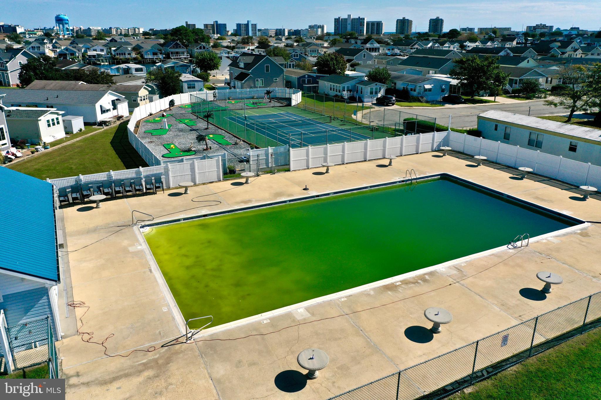 MONTEGO BAY - Residential