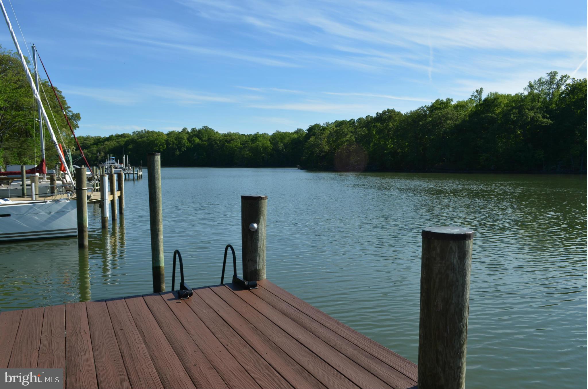 HOLLY HILL HARBOR - Residential