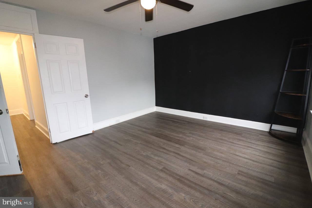 BRIDESBURG - Residential