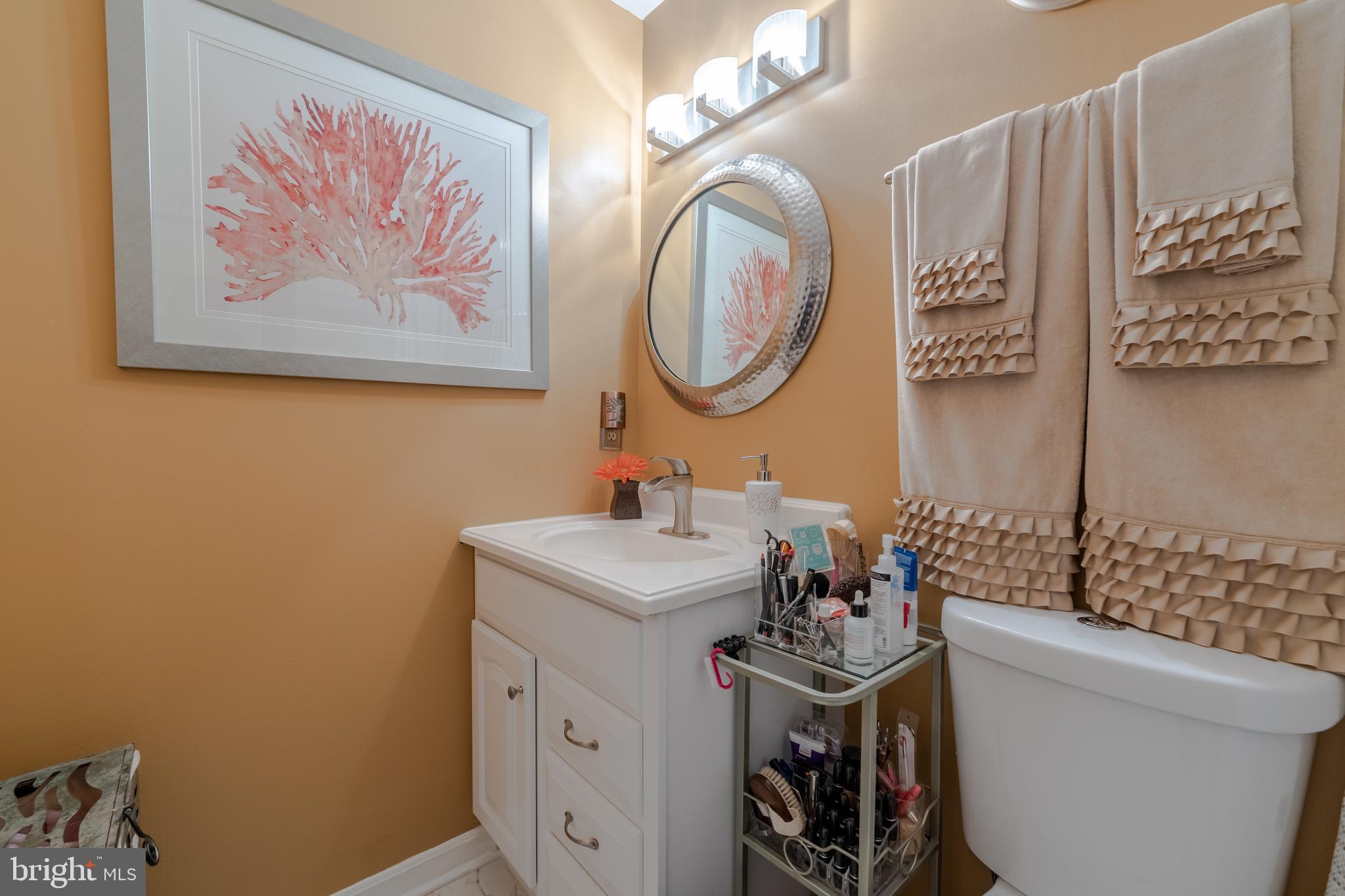 LAUREL LAKES - Residential