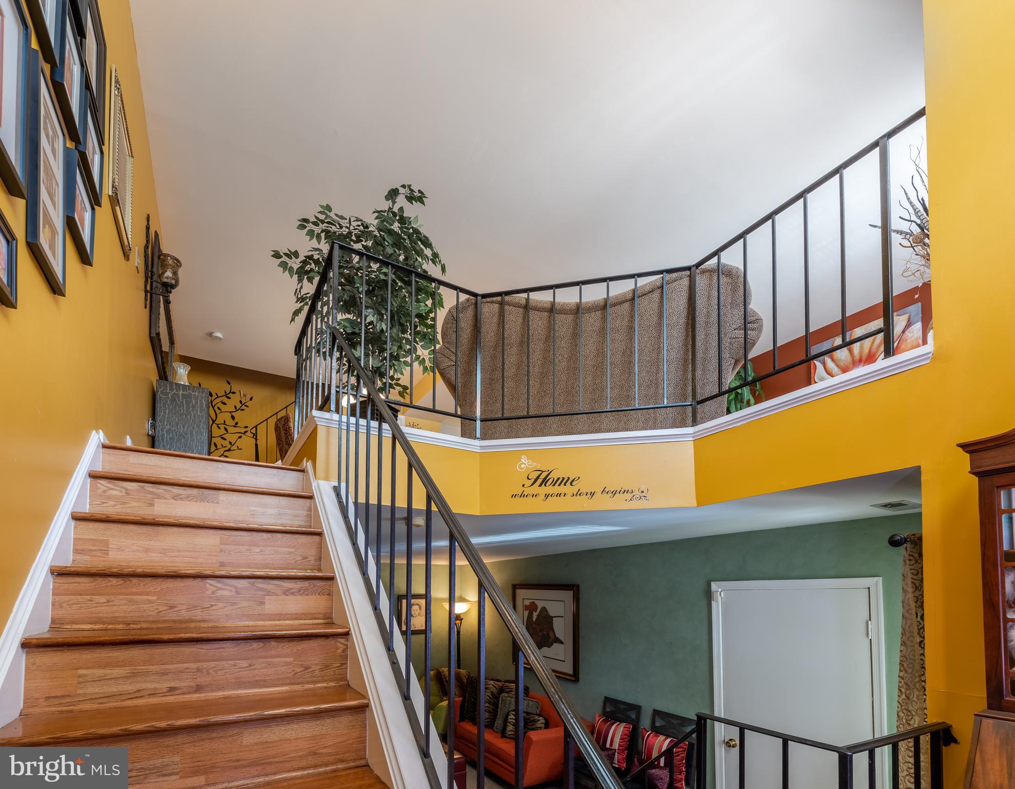 LAUREL LAKES - Residential