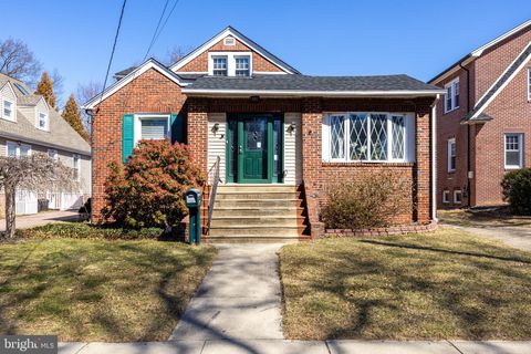 813 AMHERST ROAD AUDUBON NJ 08106