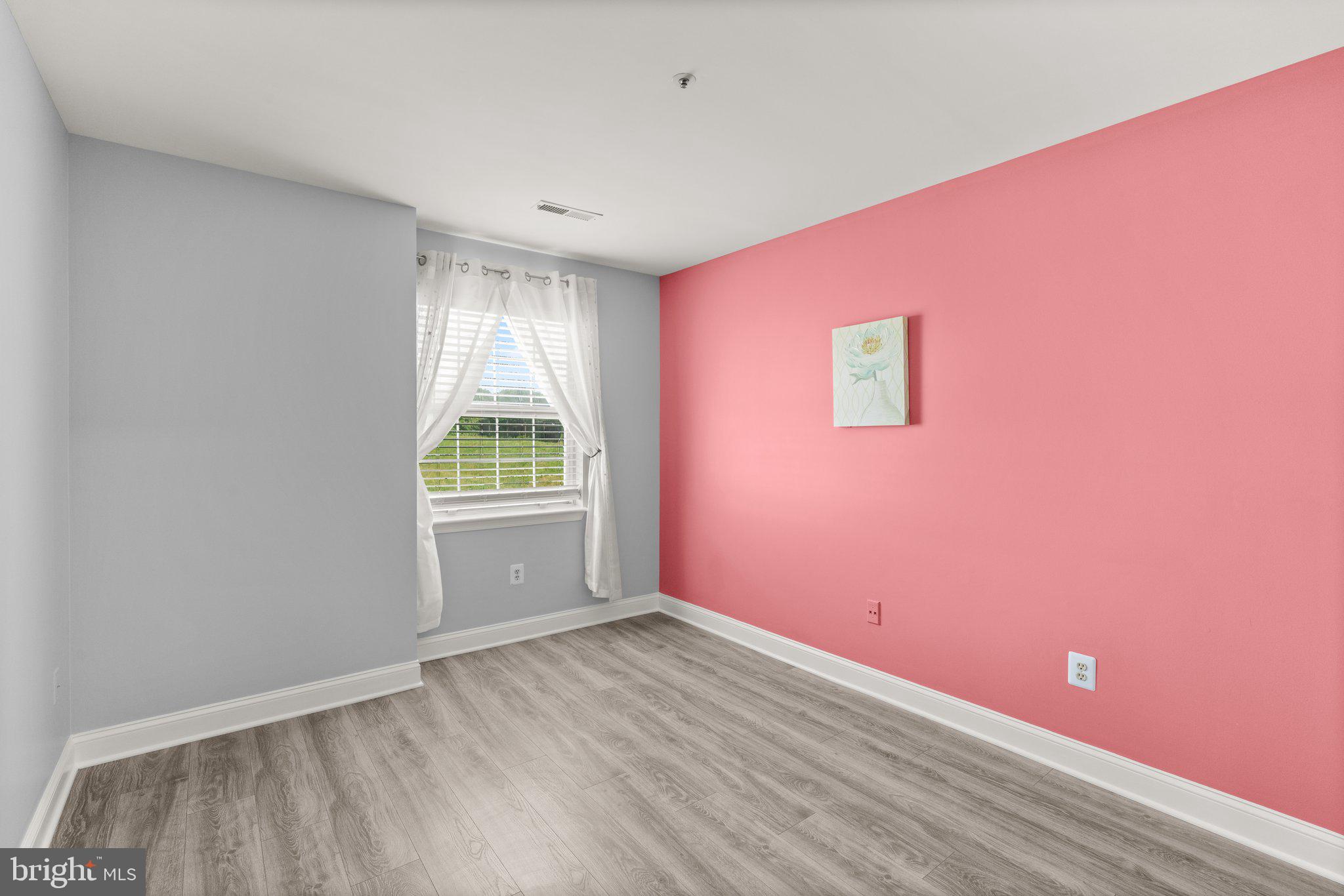 MONTGOMERY RUN - Residential Lease