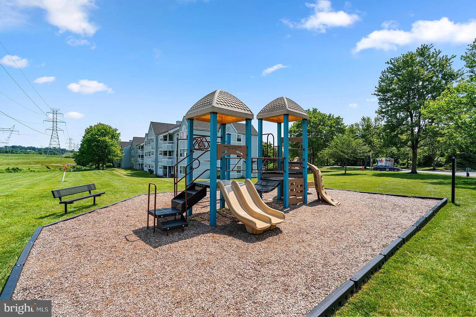 MONTGOMERY RUN - Residential Lease