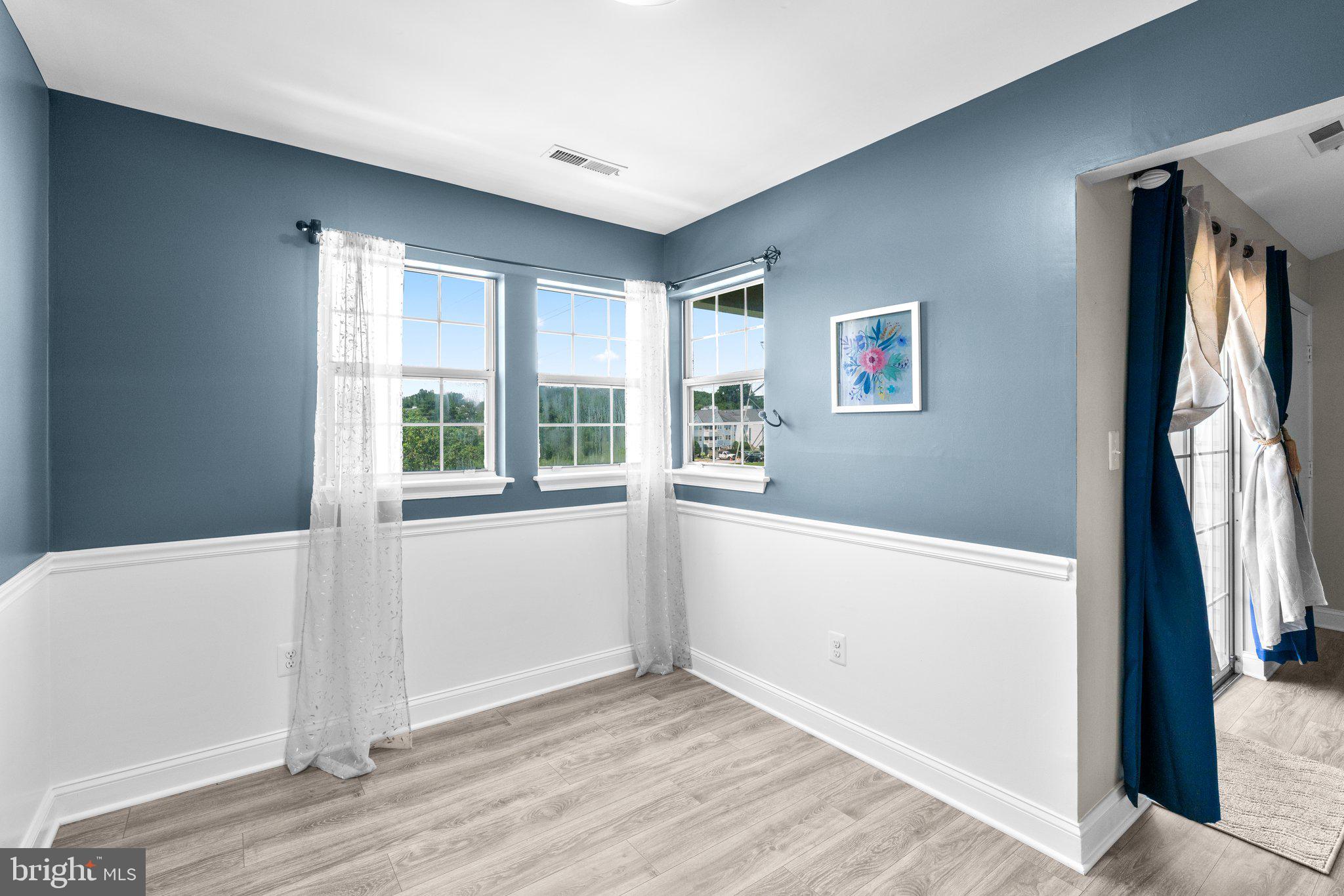 MONTGOMERY RUN - Residential Lease