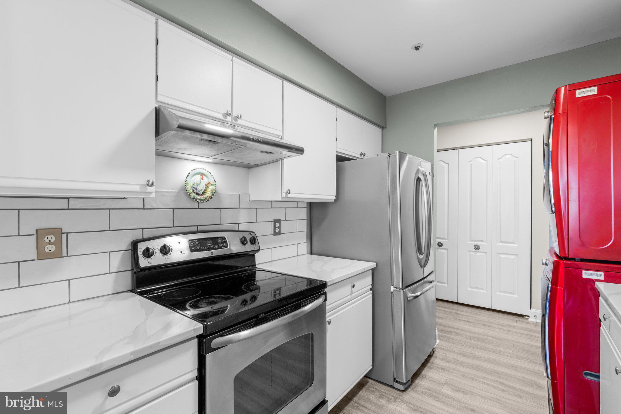 MONTGOMERY RUN - Residential Lease