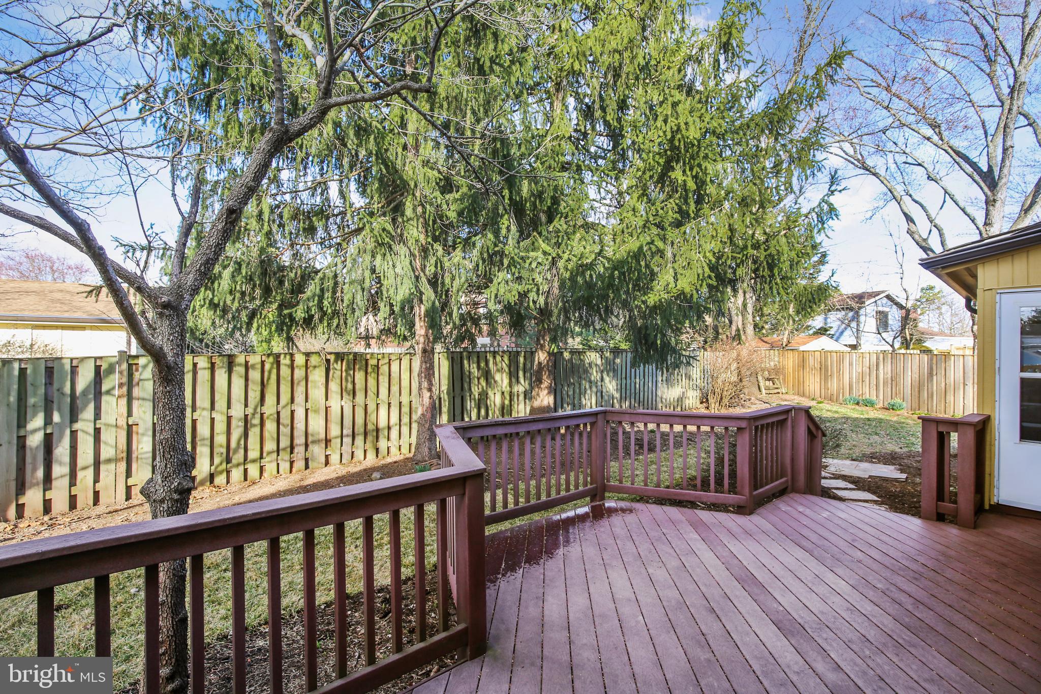 FOX MILL ESTATES - Residential