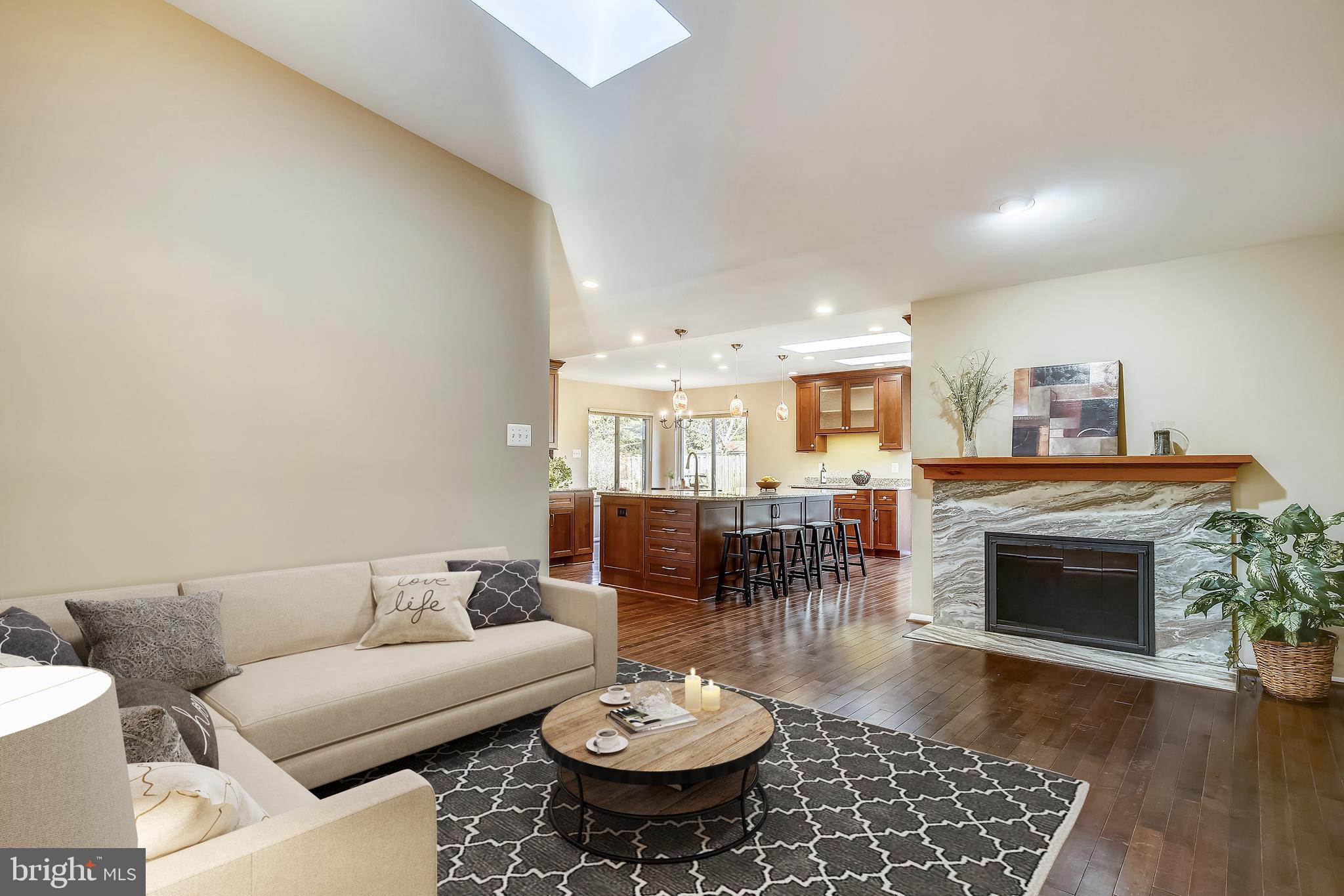 FOX MILL ESTATES - Residential