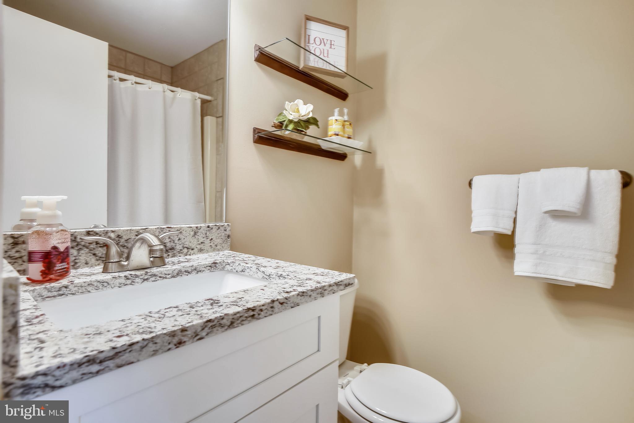 FOX MILL ESTATES - Residential