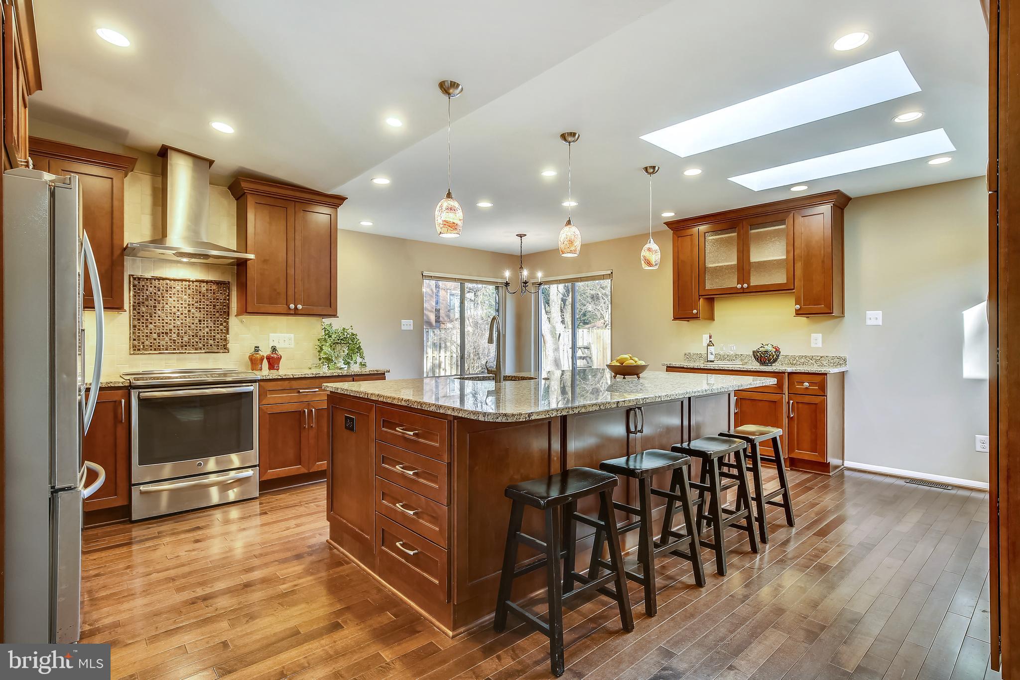 FOX MILL ESTATES - Residential