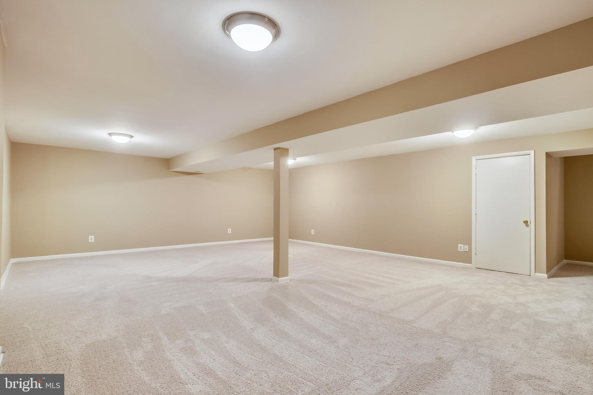FOX MILL ESTATES - Residential