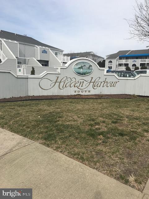 HIDDEN HARBOR - Residential