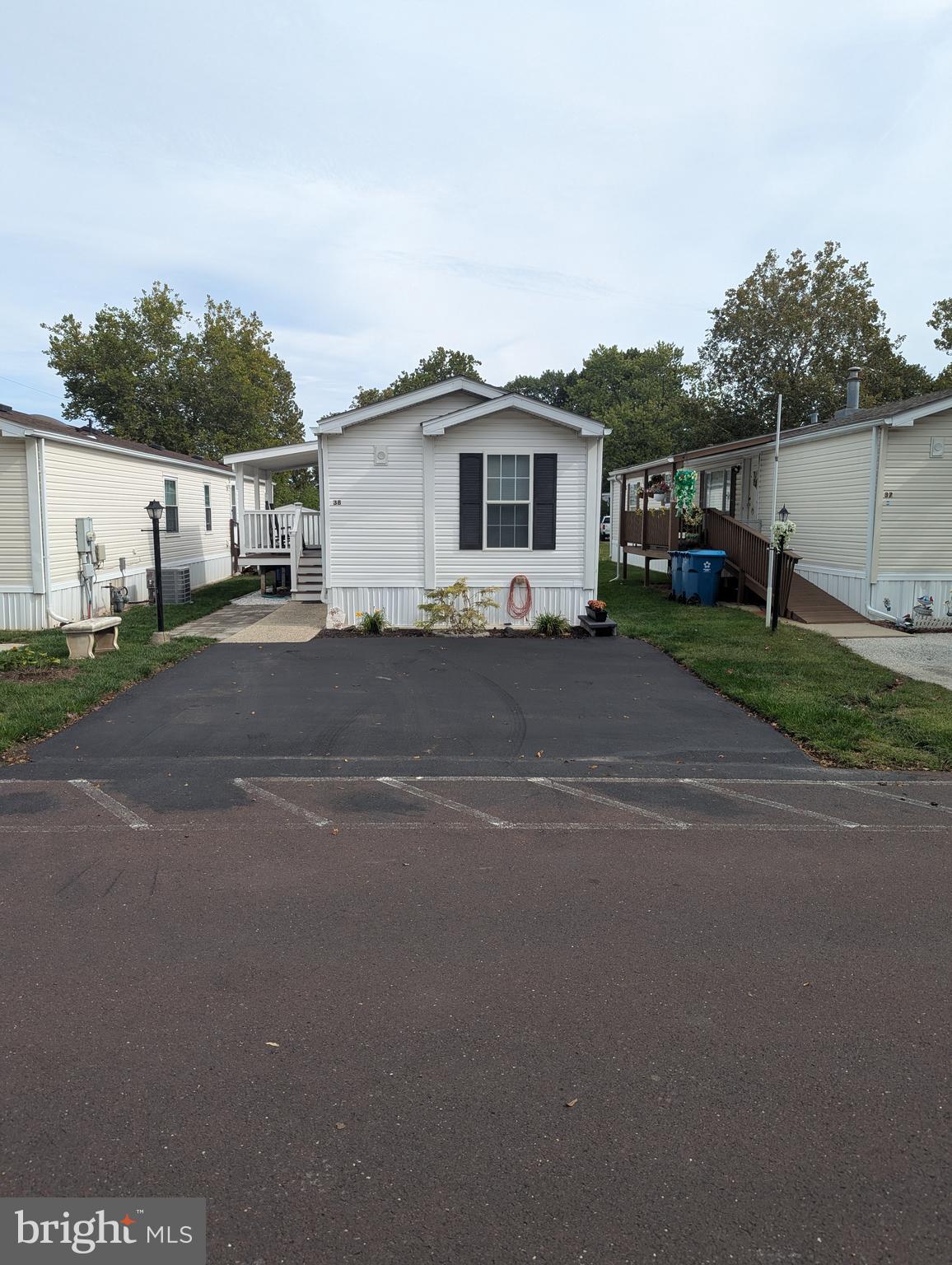 SPRING MEADOWS - Residential