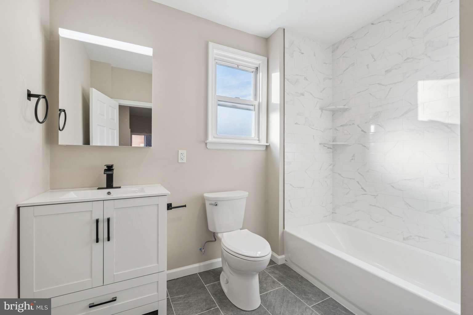 LOWER MOYAMENSING - Residential