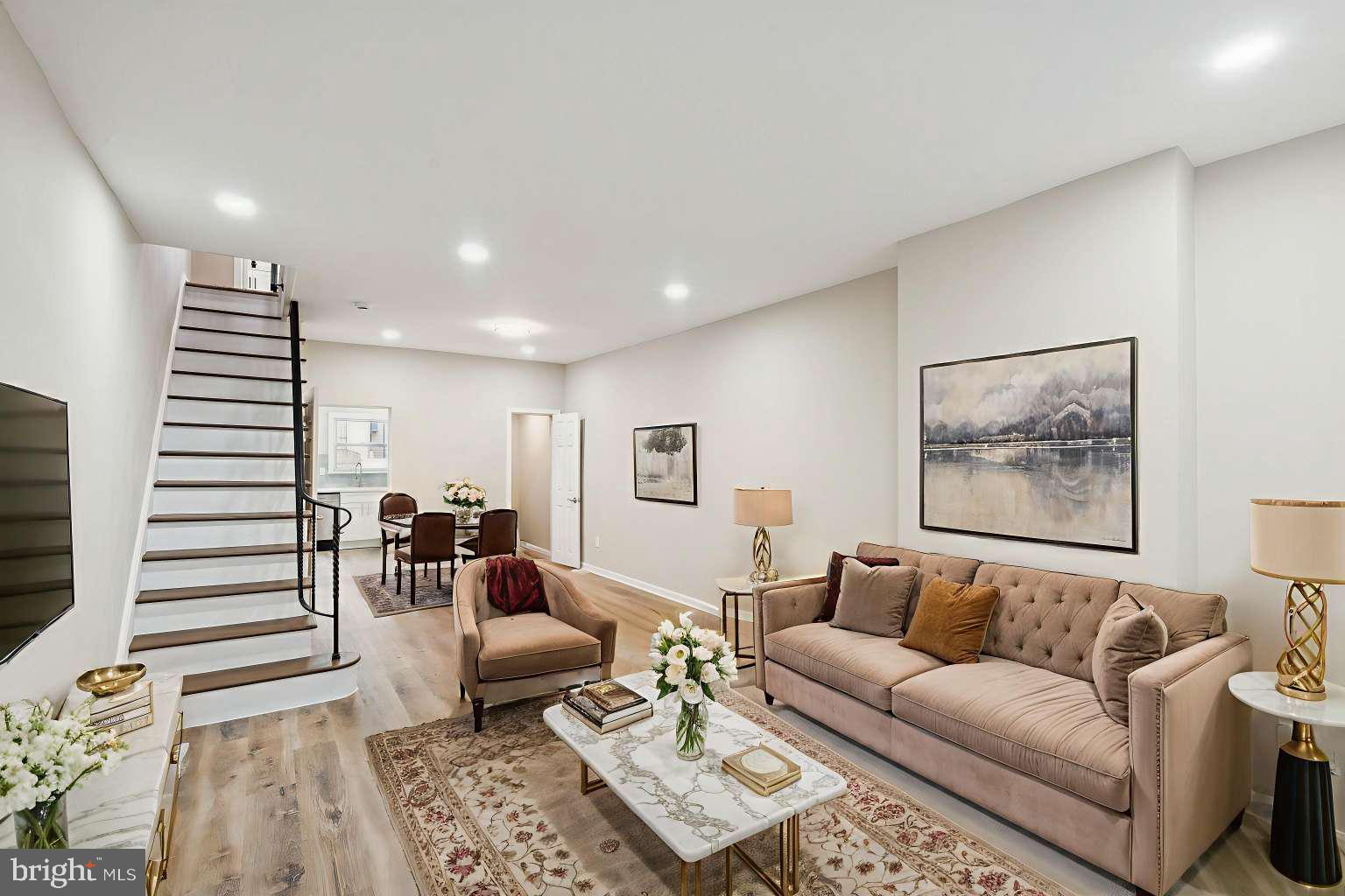 LOWER MOYAMENSING - Residential