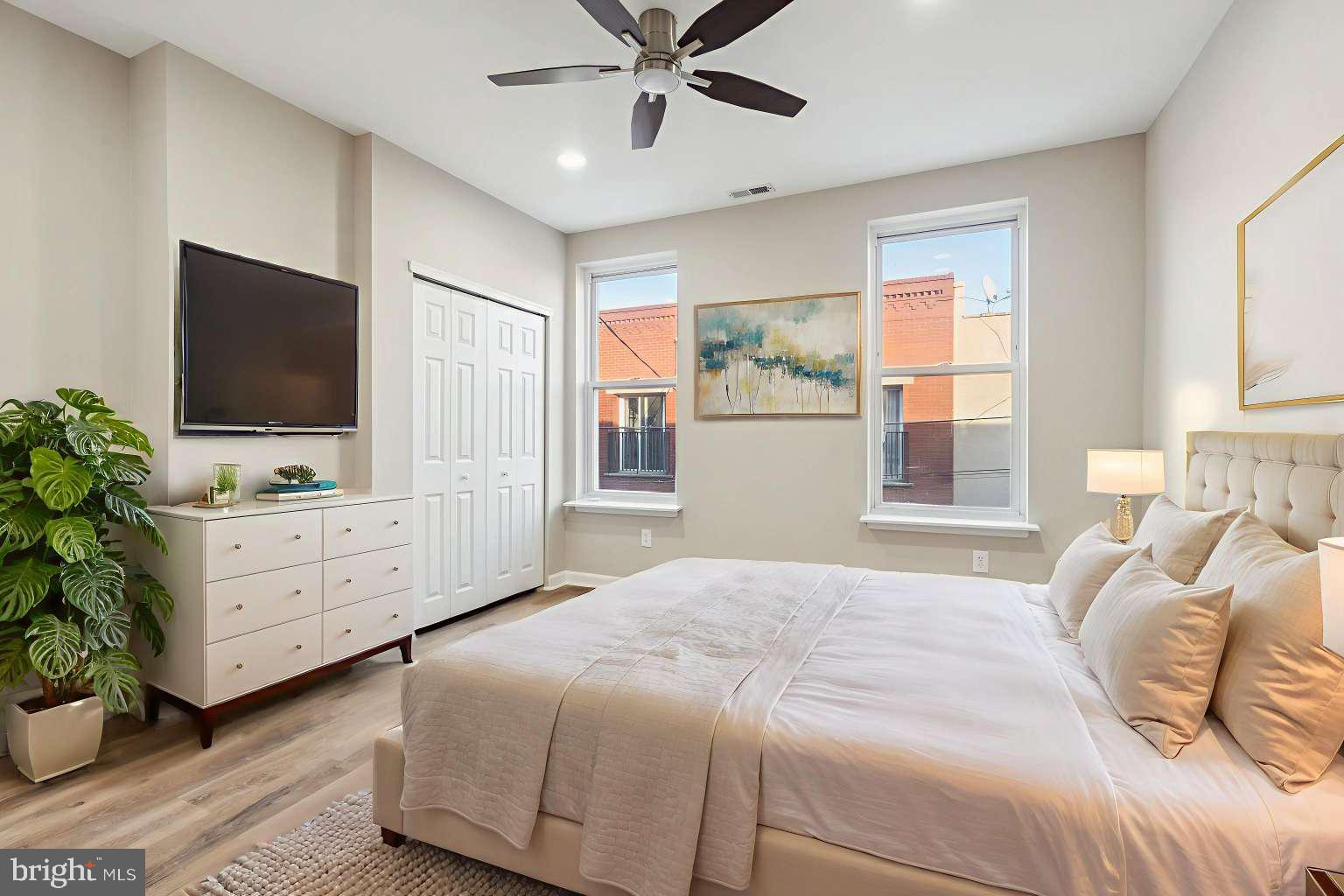 LOWER MOYAMENSING - Residential