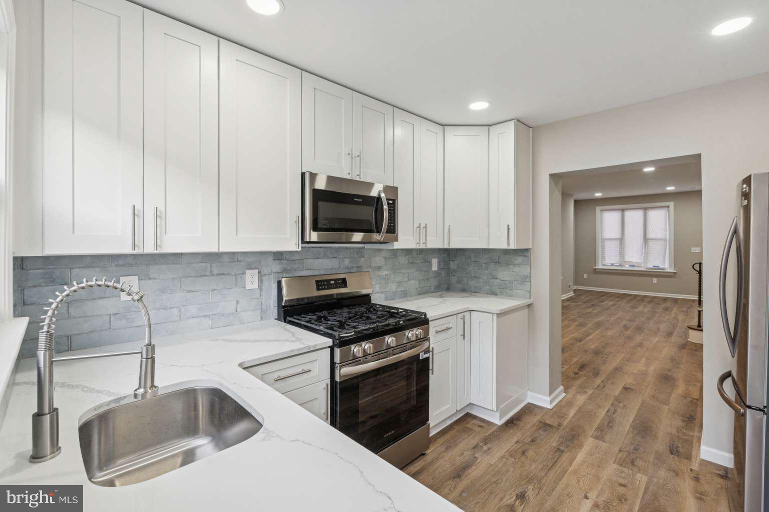 LOWER MOYAMENSING - Residential